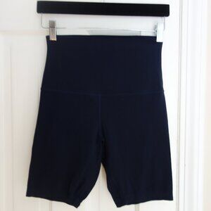 LULULEMON Navy Athletic Shorts – Wmns